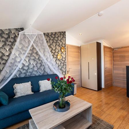 Studio Dernier Etage Le Nid D'Amour - Sejour Romantique, Mandara Beach, ฌวง-เลส์-แป็งส์ ภายนอก รูปภาพ